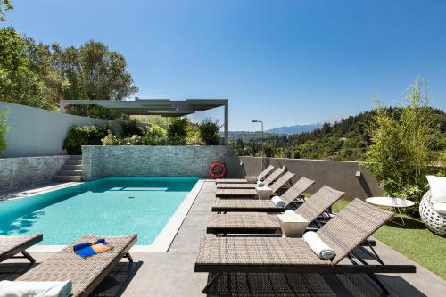 Elea Villas – Aspro & Blanche