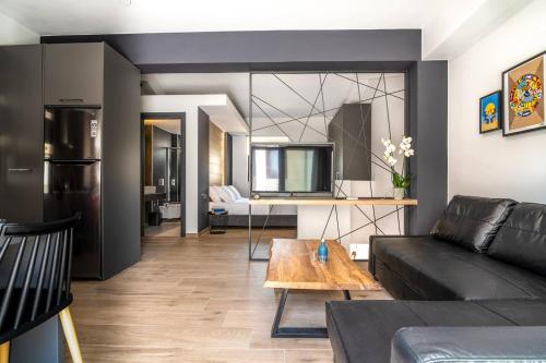 MOS Luxury City Suites – The Loft