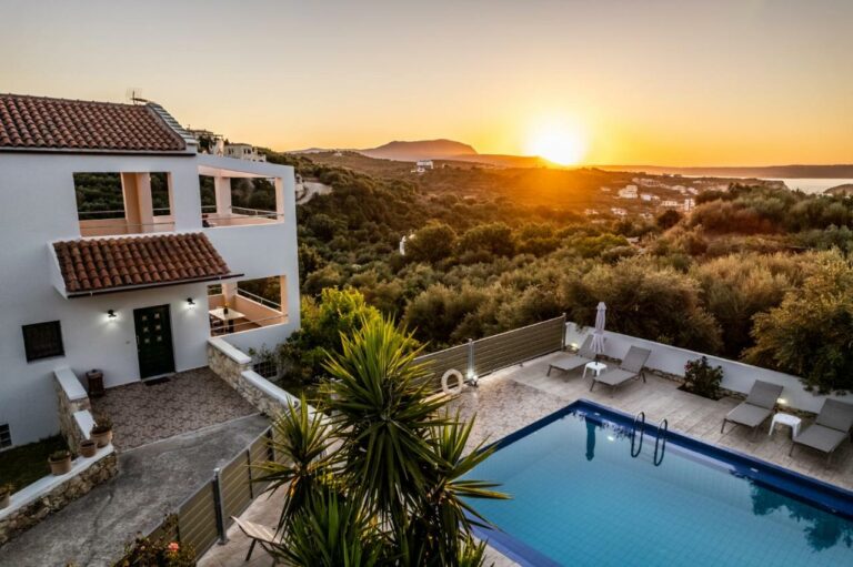 Villas Almyrida