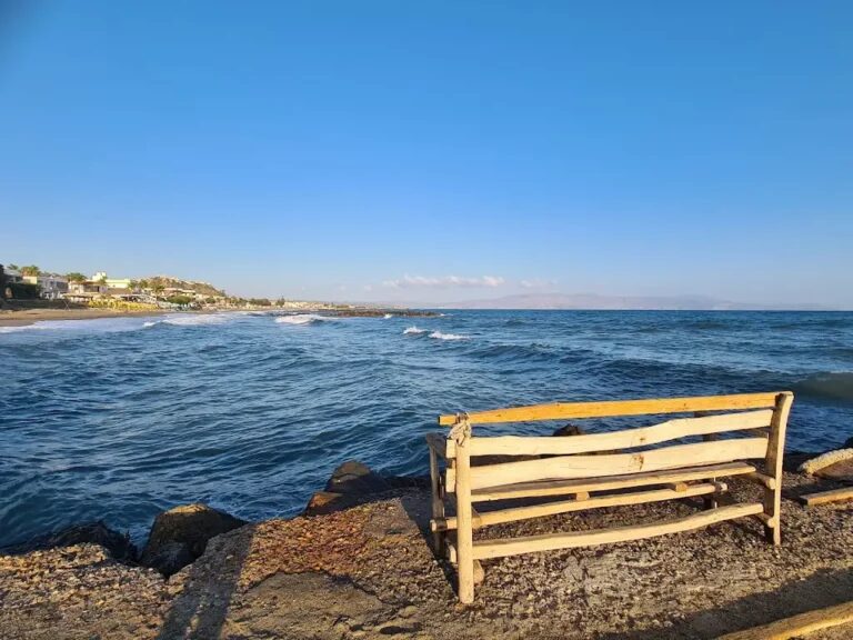 Discover Agia Marina Nea Kydonias: 101 Hotels and Villas for Perfect Holidays