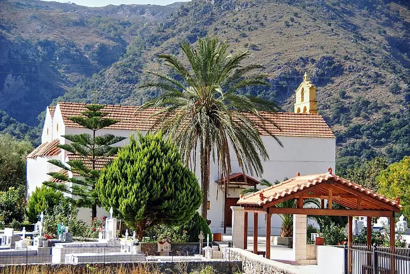 Apartments and hotels in Asi Gonia from Crete Island
