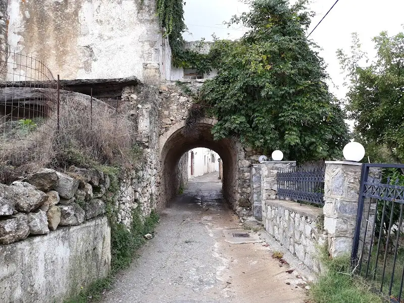 Apartments and hotels in Chromonastiri from Crete Island