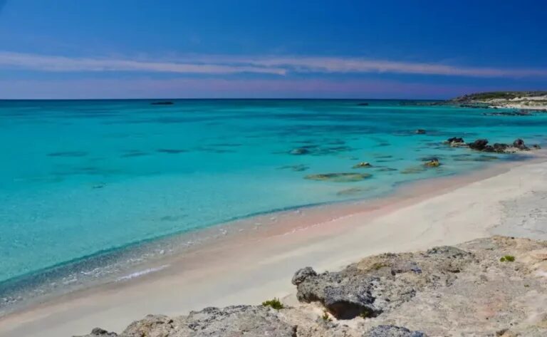 Discover Elafonisi: 17 Hotels and Villas for Perfect Holidays