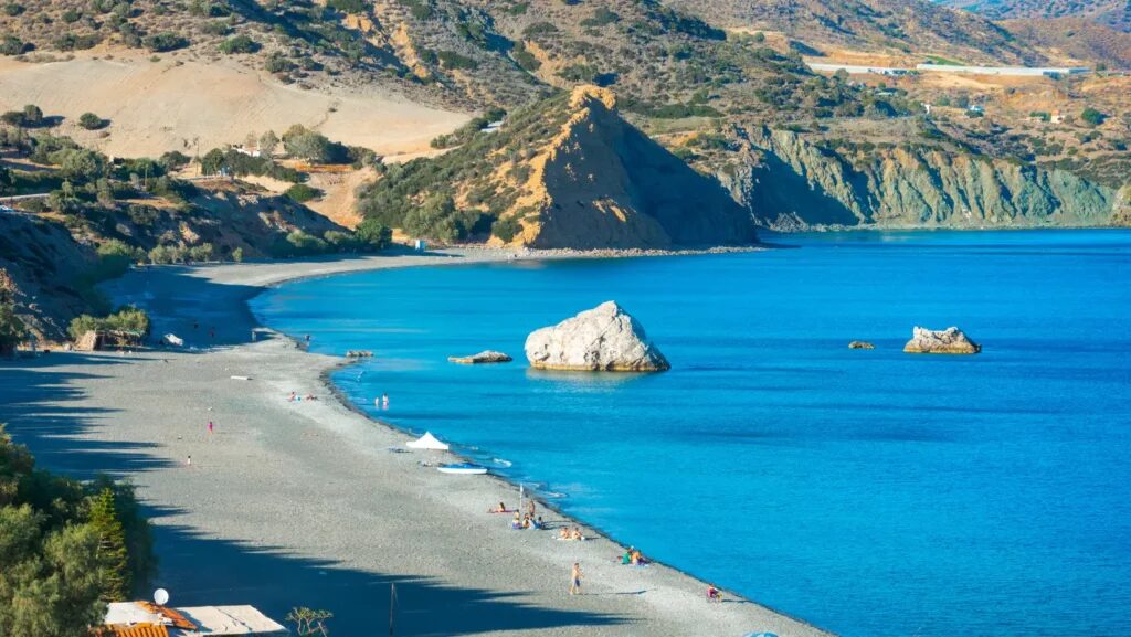 Apartments and hotels in Kali Limenes from Crete Island