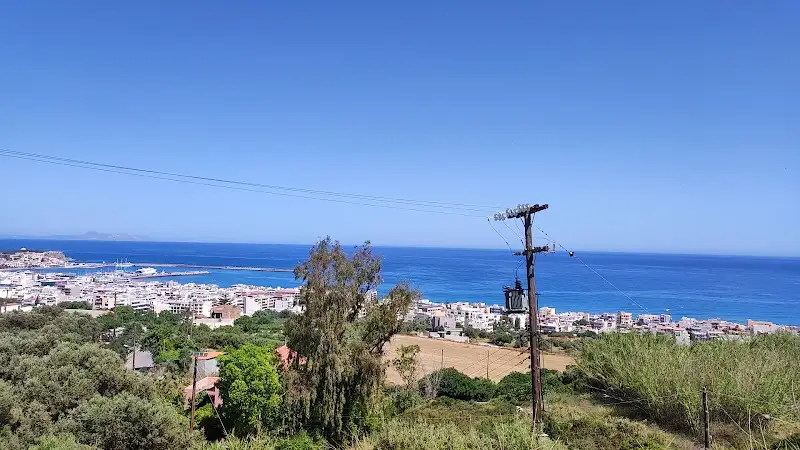 Apartments and hotels in Kastellakia from Crete Island