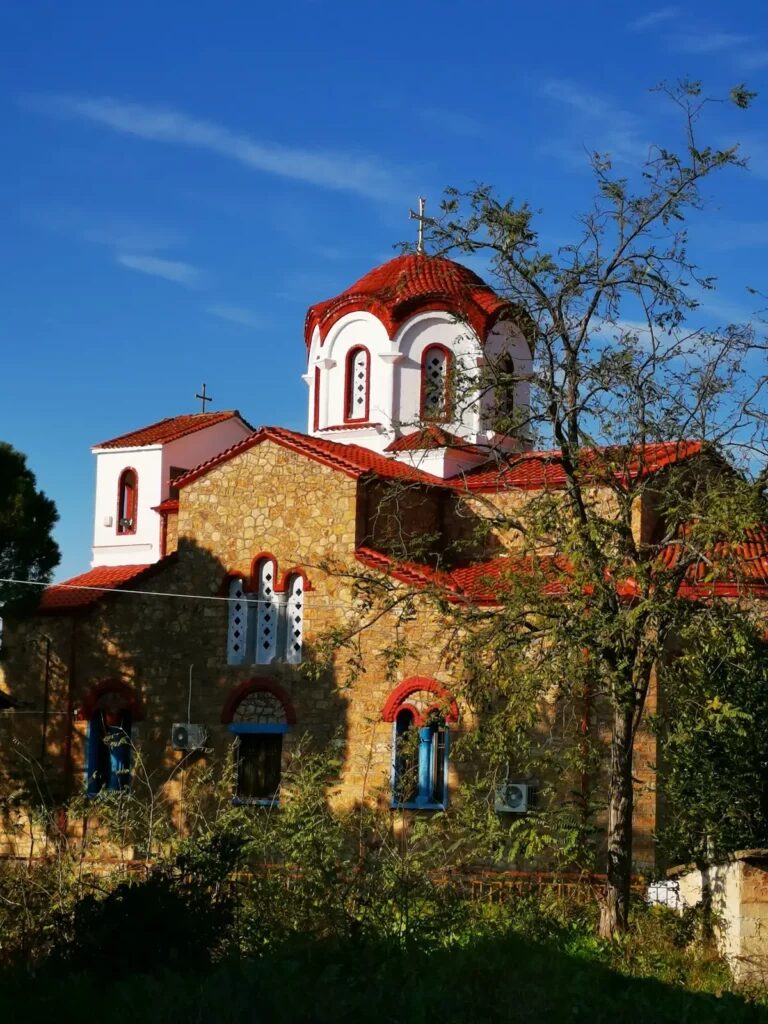 Uncover Megali Vrissi: 3 Hotels and Villas for Perfect Holidays
