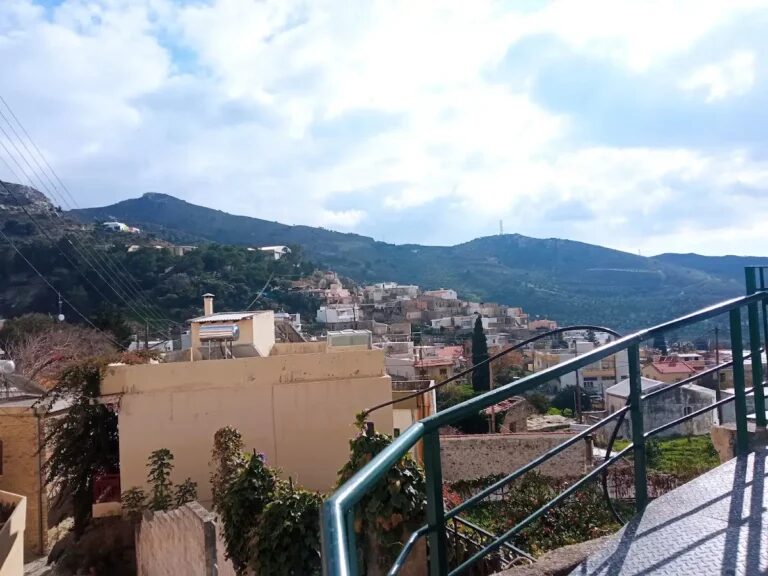 Uncover Viannos town: Top Hotels and Villas for Perfect Holidays