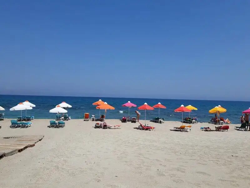 Aposelemis beach