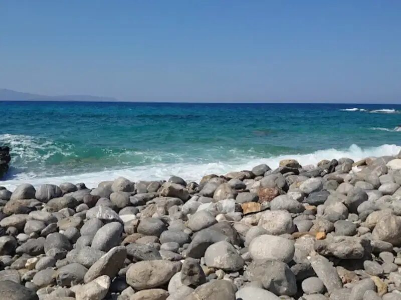 Kamini beach