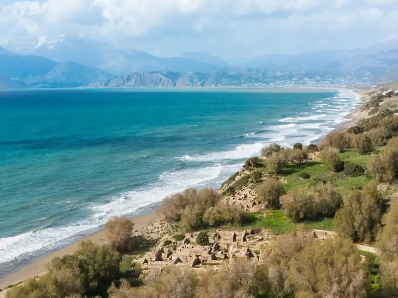 Komos beach