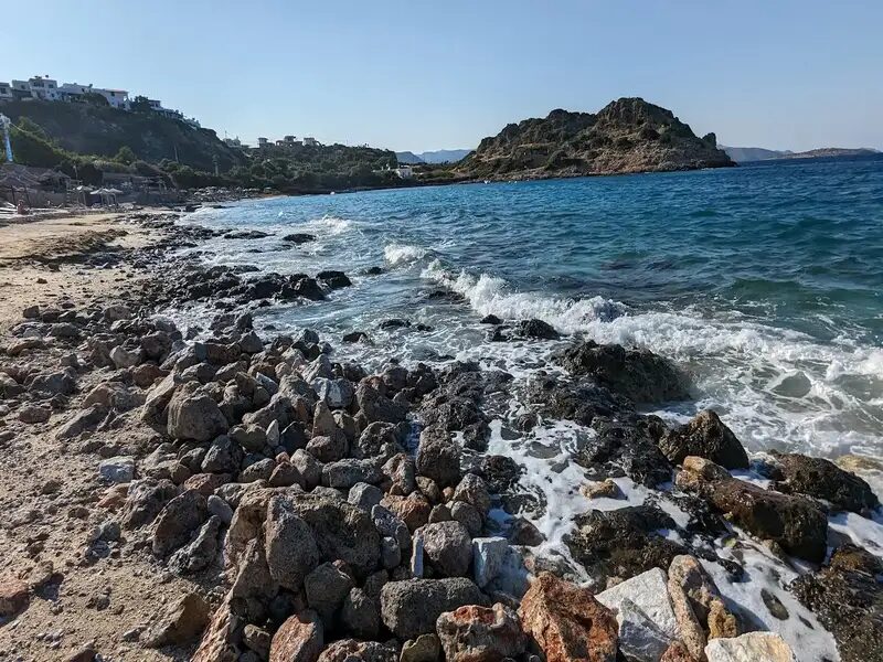 Listi Spilios beach