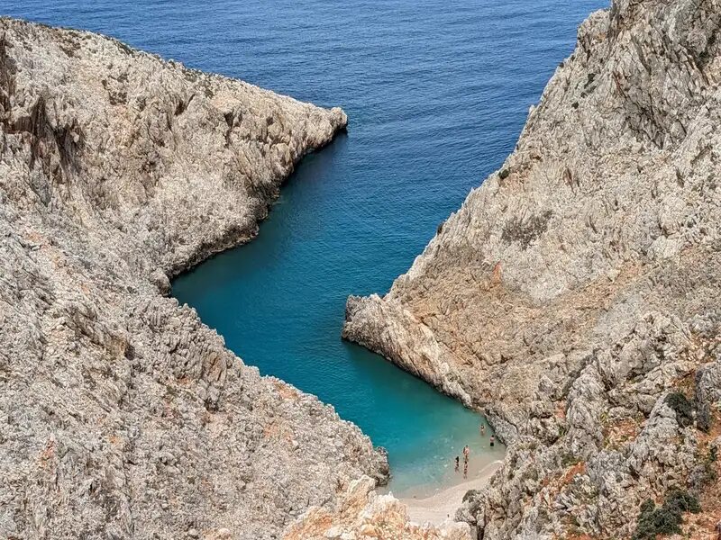 Seitan Limania Beach: Guide, Location, Photos & Amenities