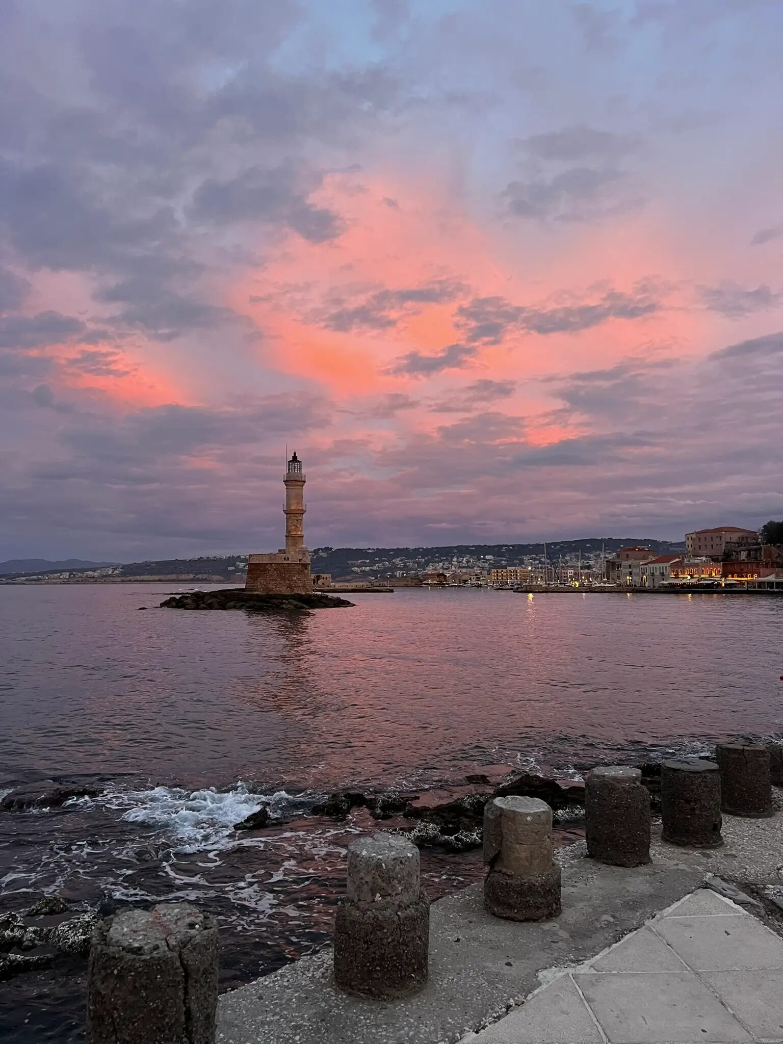 lighthouse of Chania during sunset | CreteLocals