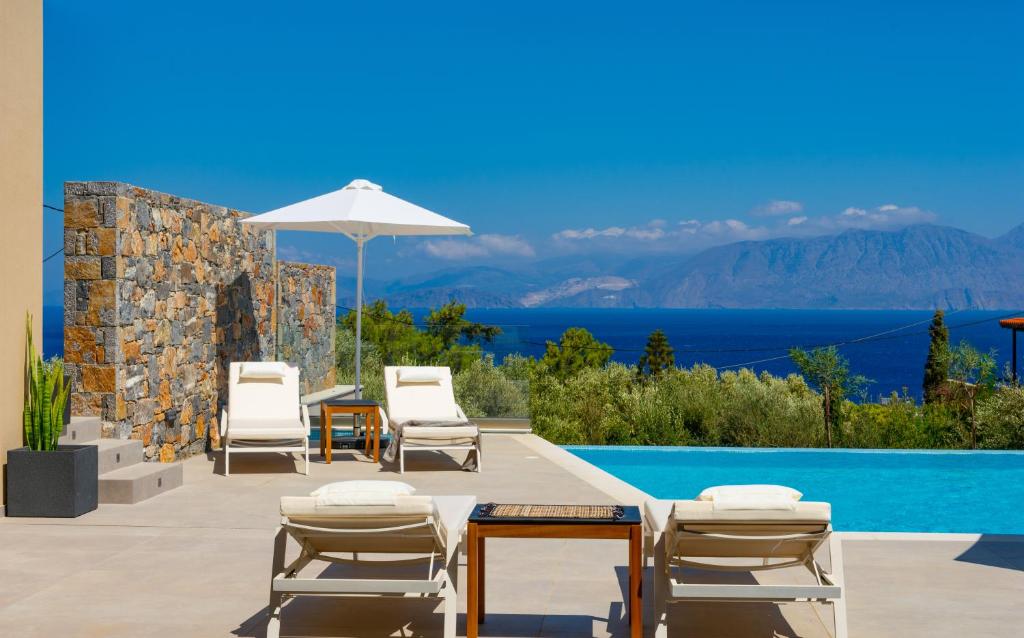 Mirabella Hills Villa in Agios Nikolaos Crete Island
