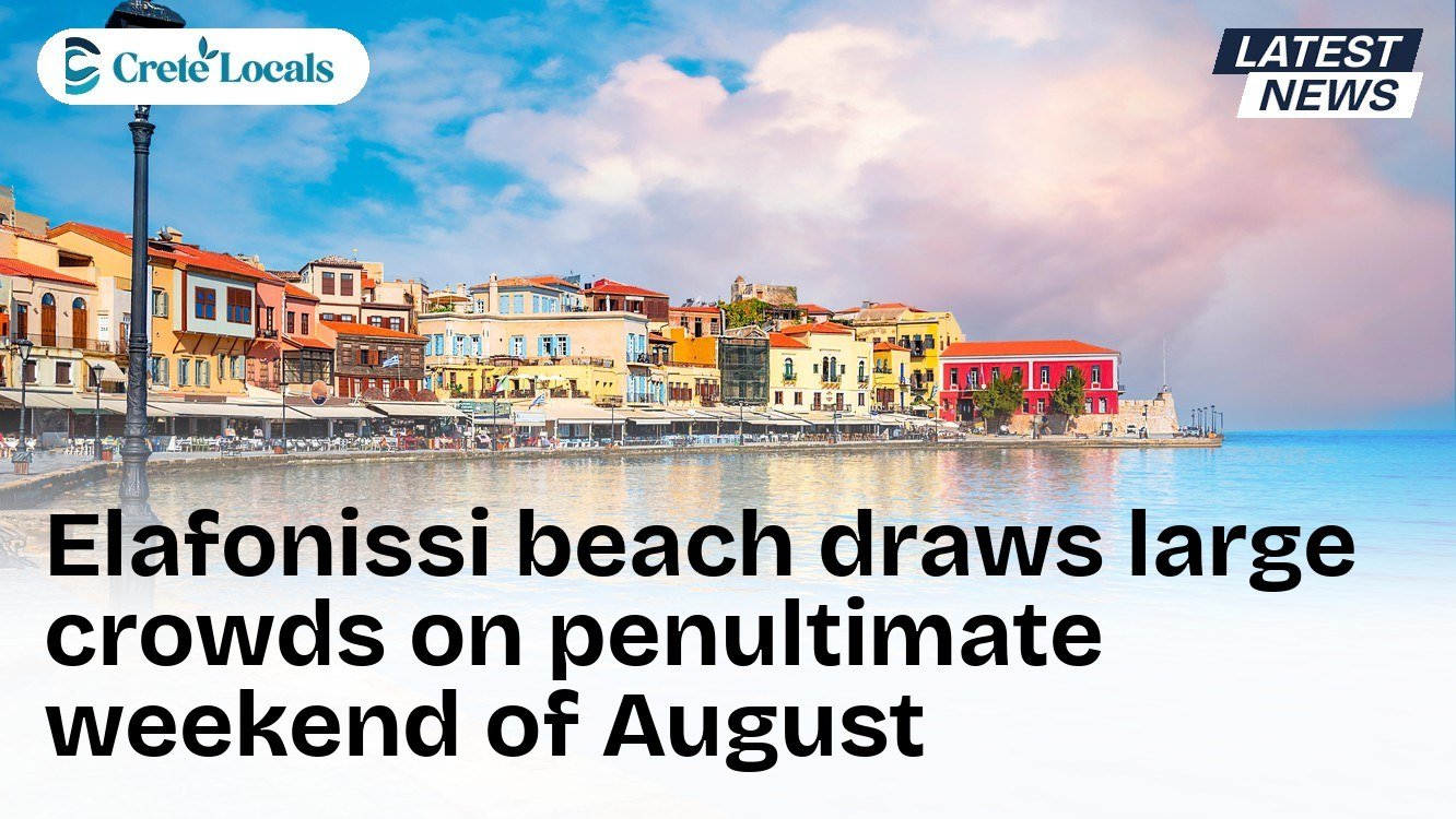 Elafonissi beach draws large crowds on penultimate weekend of August